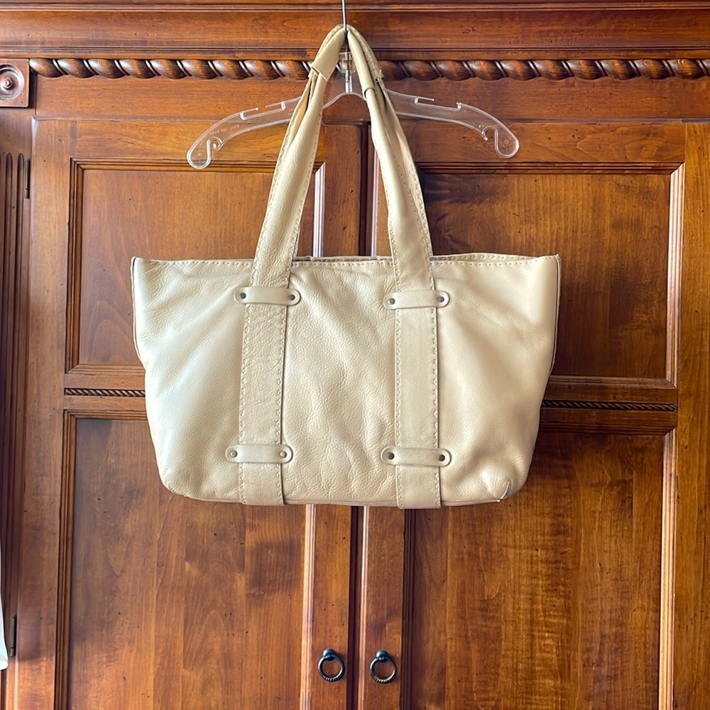Donald Pliner leather carry bag